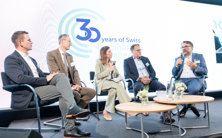 UCB 30 ans - 1